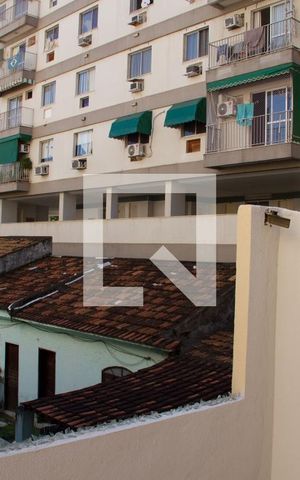 Apartamento à venda com 65m², 2 quartos e sem vagaQuarto 01 - Janela
