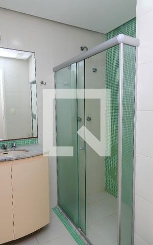 Apartamento à venda com 190m², 3 quartos e 1 vaga Apartamento à venda com 190m², 3 quartos e 1 vagaBanheiro 1