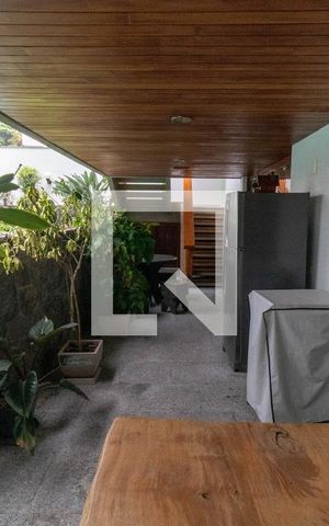 Casa à venda com 635m², 4 quartos e 4 vagas Casa à venda com 635m², 4 quartos e 4 vagasÁrea gourmet