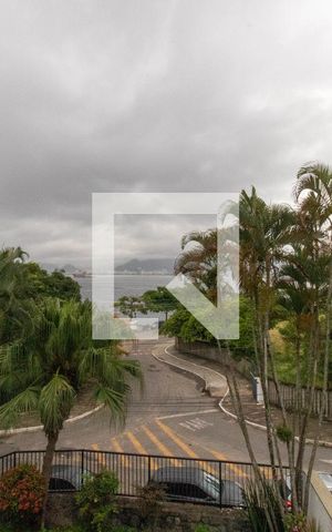 Casa à venda com 635m², 4 quartos e 4 vagas Casa à venda com 635m², 4 quartos e 4 vagasVista da Suíte 3