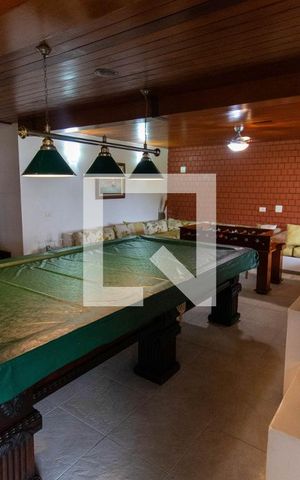Casa à venda com 635m², 4 quartos e 4 vagas Casa à venda com 635m², 4 quartos e 4 vagasSala de Jogos