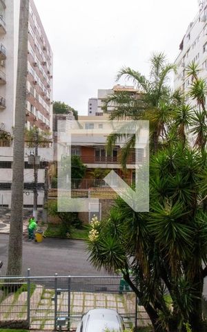 Casa à venda com 635m², 4 quartos e 4 vagas Casa à venda com 635m², 4 quartos e 4 vagasVista da Sala