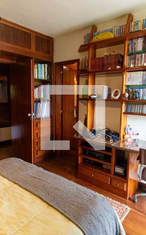 Casa à venda com 635m², 4 quartos e 4 vagas Casa à venda com 635m², 4 quartos e 4 vagasSuíte 2