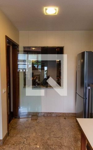 Casa à venda com 635m², 4 quartos e 4 vagas Casa à venda com 635m², 4 quartos e 4 vagasCozinha 1