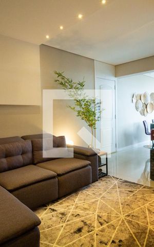 Apartamento à venda com 113m², 2 quartos e 2 vagas Apartamento à venda com 113m², 2 quartos e 2 vagasSala