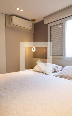 Apartamento à venda com 113m², 2 quartos e 2 vagas Apartamento à venda com 113m², 2 quartos e 2 vagasSuíte