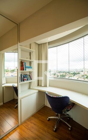 Apartamento à venda com 113m², 2 quartos e 2 vagas Apartamento à venda com 113m², 2 quartos e 2 vagasCloset