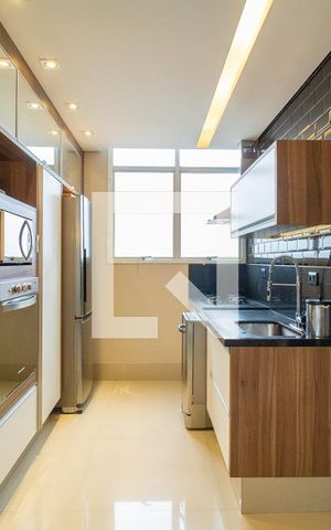Apartamento à venda com 113m², 2 quartos e 2 vagas Apartamento à venda com 113m², 2 quartos e 2 vagasCozinha