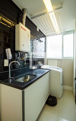 Apartamento à venda com 113m², 2 quartos e 2 vagas Apartamento à venda com 113m², 2 quartos e 2 vagasLavanderia