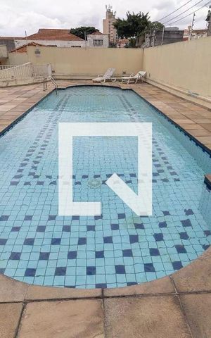 Apartamento à venda com 113m², 2 quartos e 2 vagas Apartamento à venda com 113m², 2 quartos e 2 vagasÁrea comum - Piscina