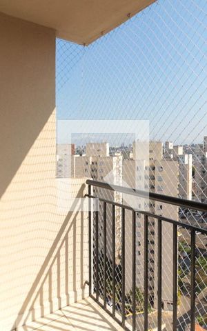 Apartamento à venda com 63m², 3 quartos e 1 vaga Apartamento à venda com 63m², 3 quartos e 1 vagaVaranda