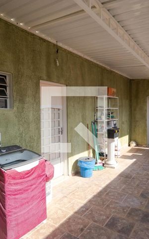 Casa à venda com 205m², 4 quartos e 1 vagaÁrea de Serviço