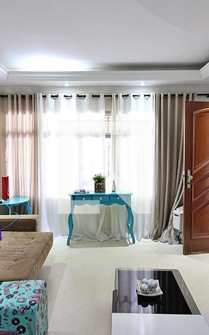 Casa à venda com 379m², 5 quartos e 6 vagasSala