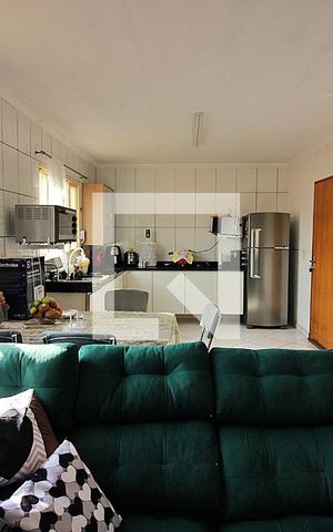 Casa à venda com 379m², 5 quartos e 6 vagasSala/Cozinha casa 2