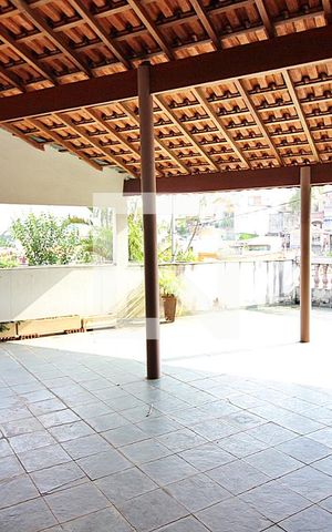 Casa à venda com 379m², 5 quartos e 6 vagasVaranda 