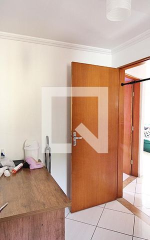 Casa à venda com 379m², 5 quartos e 6 vagasQuarto 2 Casa 2