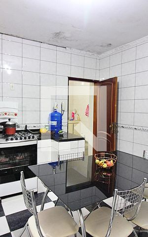Casa à venda com 379m², 5 quartos e 6 vagasCozinha
