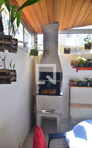 Casa de condomínio à venda com 89m², 3 quartos e 2 vagasChurrasqueira
