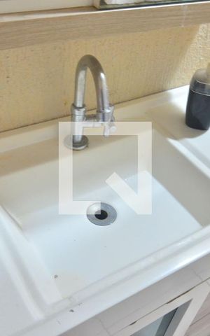 Casa de condomínio à venda com 89m², 3 quartos e 2 vagasBanheiro social