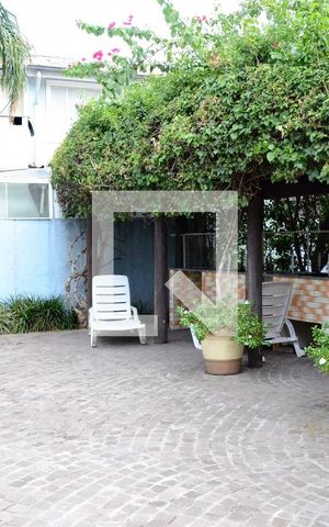 Casa de condomínio à venda com 89m², 3 quartos e 2 vagasChurrasqueira