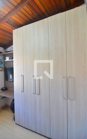 Casa de condomínio à venda com 89m², 3 quartos e 2 vagasQuarto 2