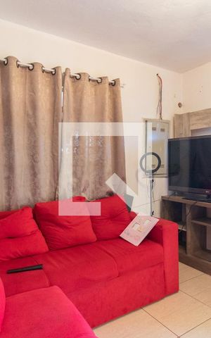 Casa à venda com 120m², 2 quartos e 4 vagas Casa à venda com 120m², 2 quartos e 4 vagasSala
