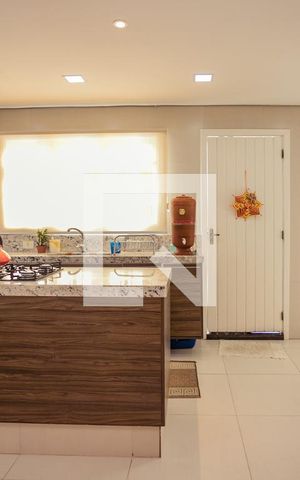 Casa à venda com 413m², 3 quartos e 4 vagasCozinha