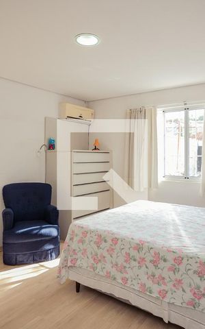 Casa à venda com 413m², 3 quartos e 4 vagasQuarto Suíte