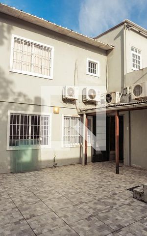 Casa à venda com 413m², 3 quartos e 4 vagasPátio Inferior