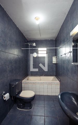 Casa à venda com 413m², 3 quartos e 4 vagasBanheiro da Suíte