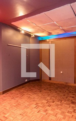Casa à venda com 413m², 3 quartos e 4 vagasSala 1