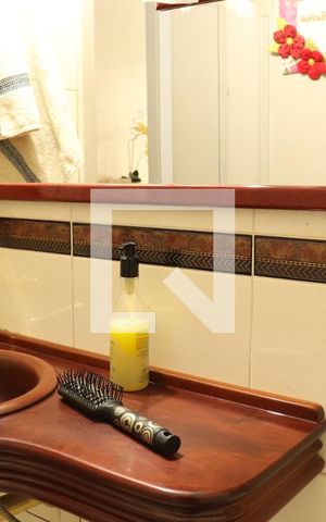 Casa à venda com 350m², 3 quartos e 2 vagasLavabo
