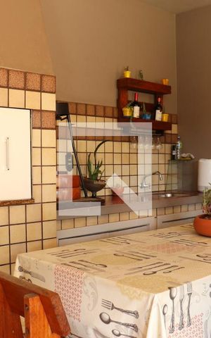 Casa à venda com 350m², 3 quartos e 2 vagasÁrea Gourmet