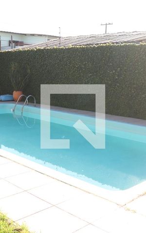 Casa à venda com 350m², 3 quartos e 2 vagasÁrea comum - Piscina