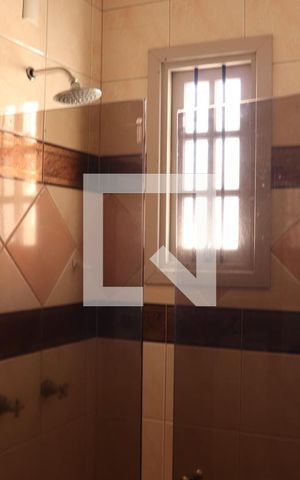 Casa à venda com 350m², 3 quartos e 2 vagasBanheiro