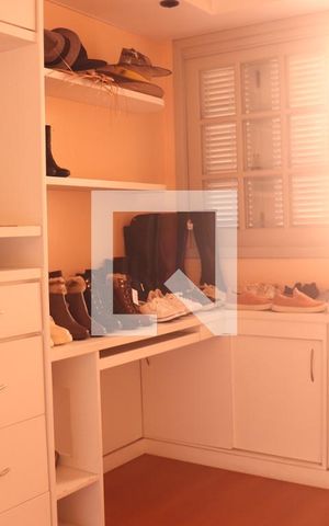 Casa à venda com 350m², 3 quartos e 2 vagasQuarto 3