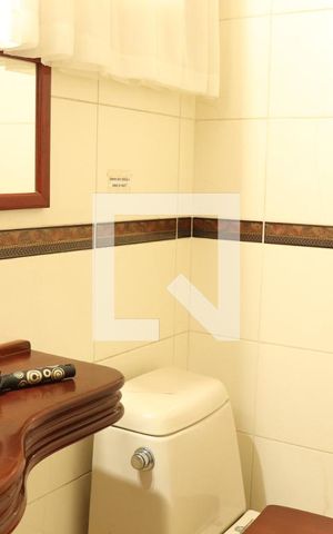 Casa à venda com 350m², 3 quartos e 2 vagasLavabo