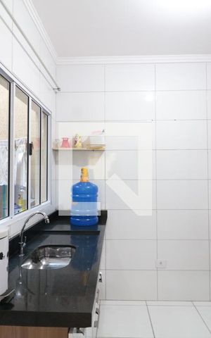 Casa de condomínio à venda com 56m², 2 quartos e 1 vagaCozinha 