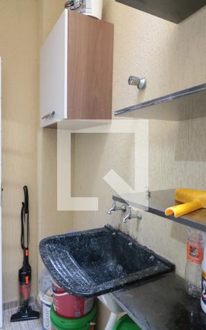 Casa de condomínio à venda com 56m², 2 quartos e 1 vagaArea de serviço 