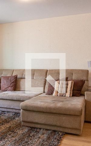 Casa à venda com 220m², 3 quartos e 2 vagasSala