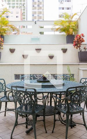 Casa à venda com 220m², 3 quartos e 2 vagasQuintal