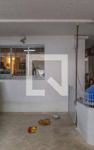 Casa à venda com 220m², 3 quartos e 2 vagasGaragem