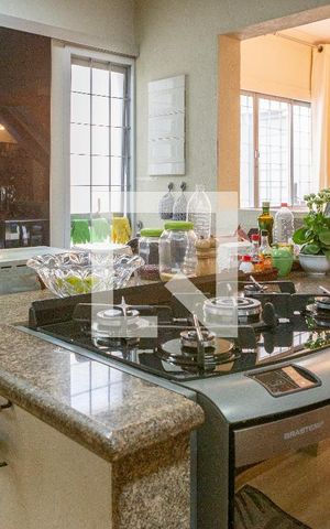 Casa à venda com 220m², 3 quartos e 2 vagasCozinha