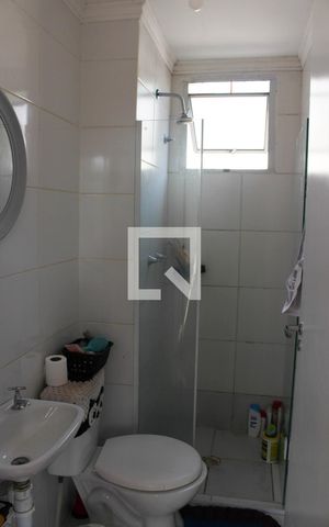 Apartamento à venda com 38m², 2 quartos e 1 vaga Apartamento à venda com 38m², 2 quartos e 1 vagaBanheiro