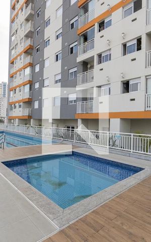 Apartamento à venda com 50m², 2 quartos e 1 vaga Apartamento à venda com 50m², 2 quartos e 1 vagaÁrea comum - Piscina