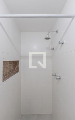 Apartamento à venda com 50m², 2 quartos e 1 vaga Apartamento à venda com 50m², 2 quartos e 1 vagaBanheiro Social