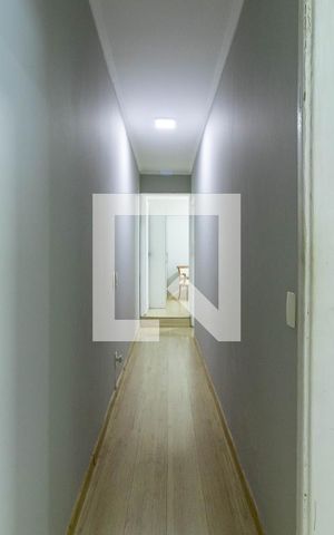 Casa à venda com 180m², 3 quartos e 2 vagas Casa à venda com 180m², 3 quartos e 2 vagasCorredor dos Quartos