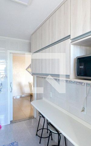 Apartamento à venda com 65m², 2 quartos e 2 vagas Apartamento à venda com 65m², 2 quartos e 2 vagasCozinha