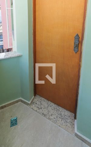 Casa de condomínio à venda com 180m², 3 quartos e 1 vaga Casa de condomínio à venda com 180m², 3 quartos e 1 vagaSacada Quarto 1