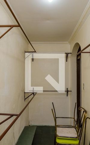 Casa à venda com 900m², 4 quartos e 3 vagas Casa à venda com 900m², 4 quartos e 3 vagascloset Suíte 1
